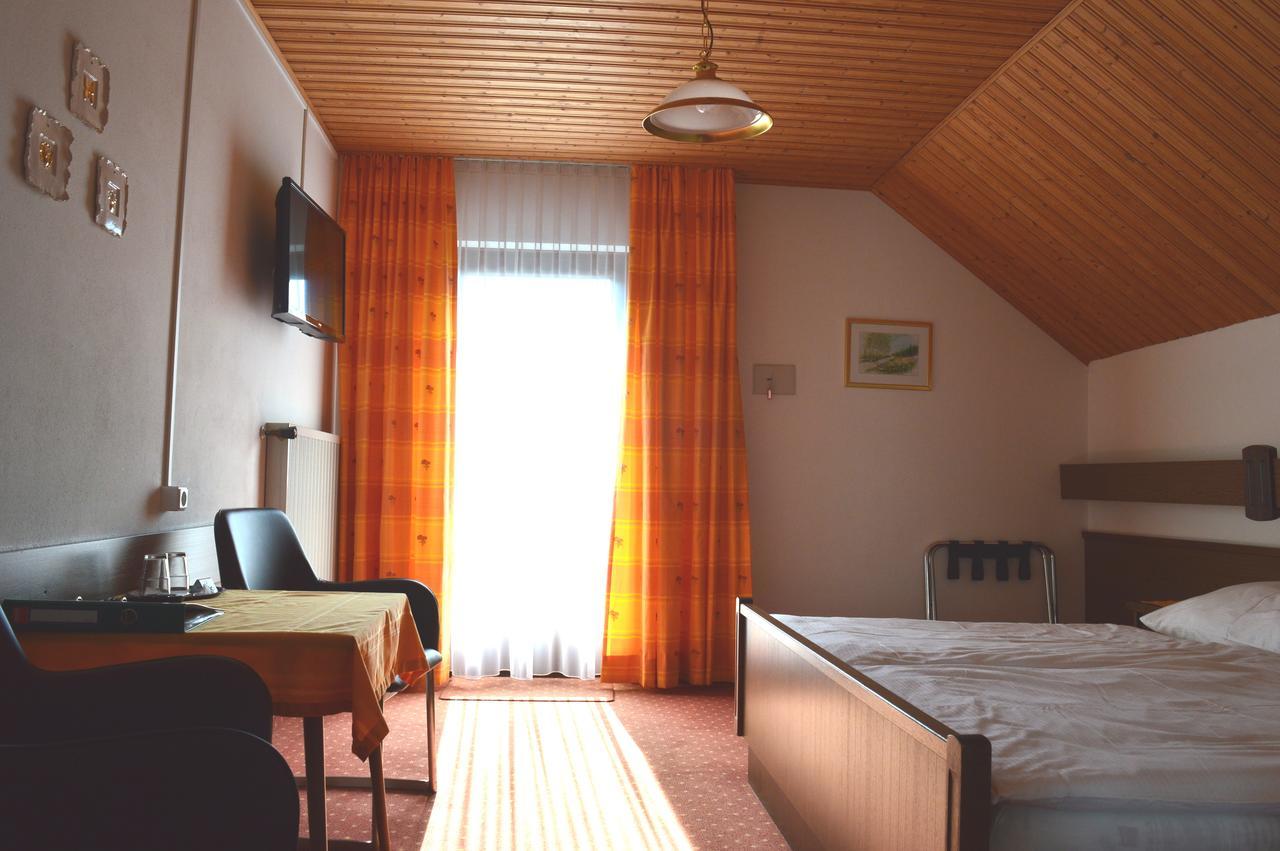 Haus Brigitte Hotell Fuschl am See Eksteriør bilde