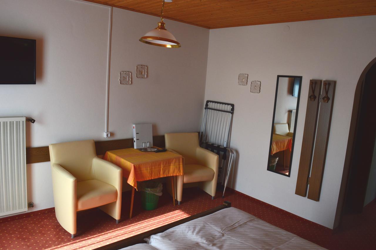 Haus Brigitte Hotell Fuschl am See Eksteriør bilde